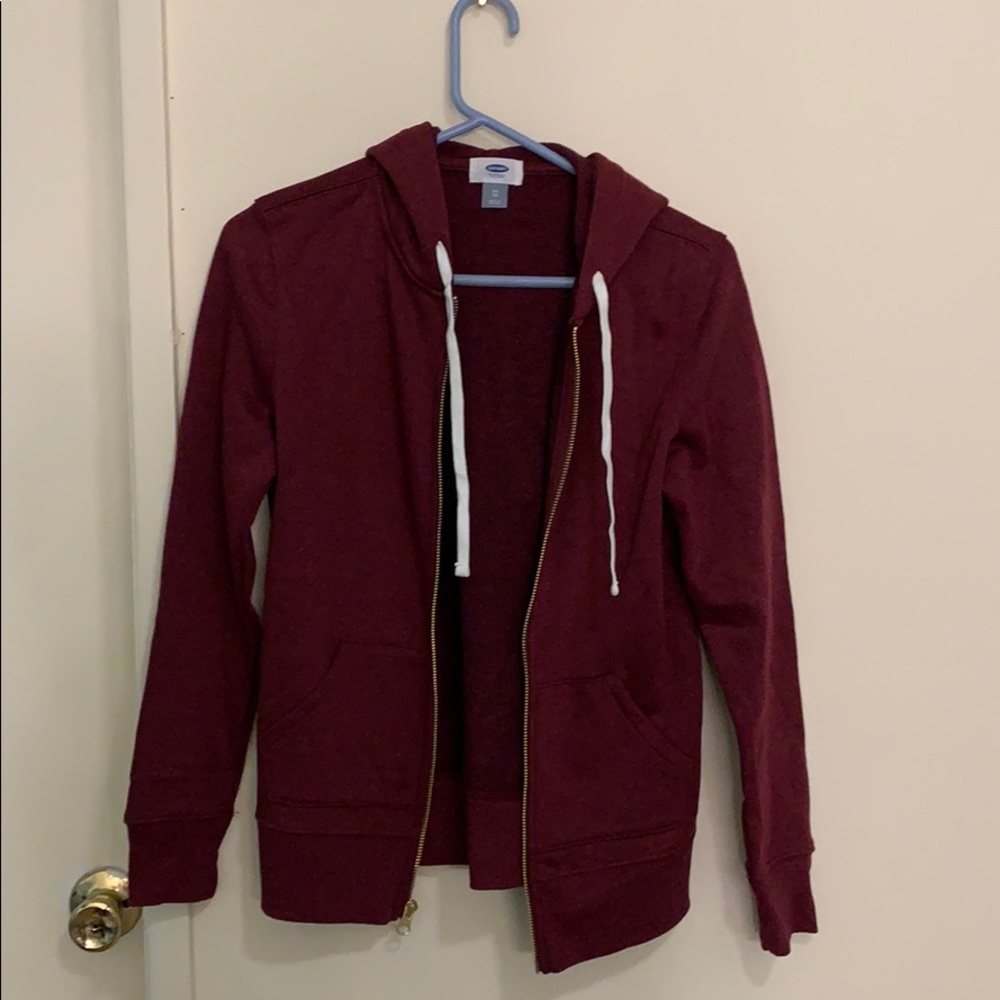 maroon zip up
